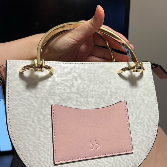 bb | Arch Handbag - Picture 6 of 8